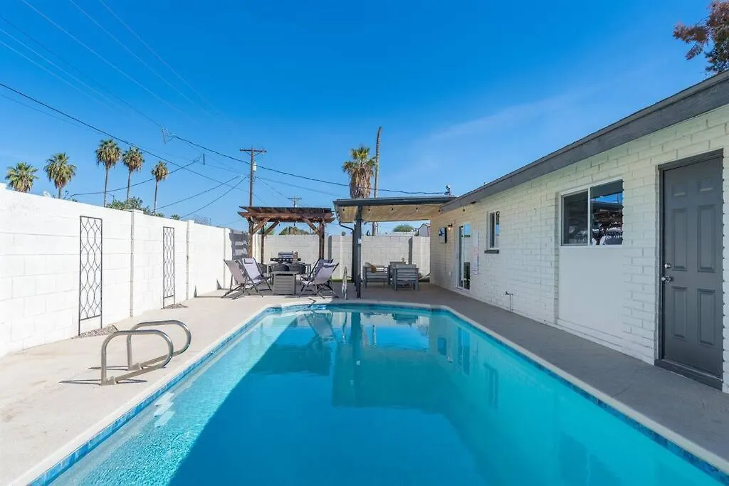 Cozy-Perfect Location-Private Pool-Heat Optional- Spring Training-Gcu Villa Phoenix 0*,  United States