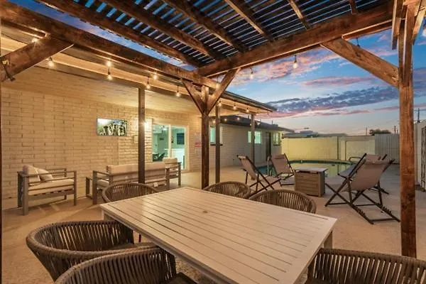 Villa Cozy-Perfect Location-Private Pool-Heat Optional-Sunsetfun-Gcu Phoenix Casa vacanze
